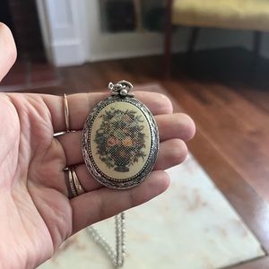 Vintage Coventry Flower Pendant with Silver Chain